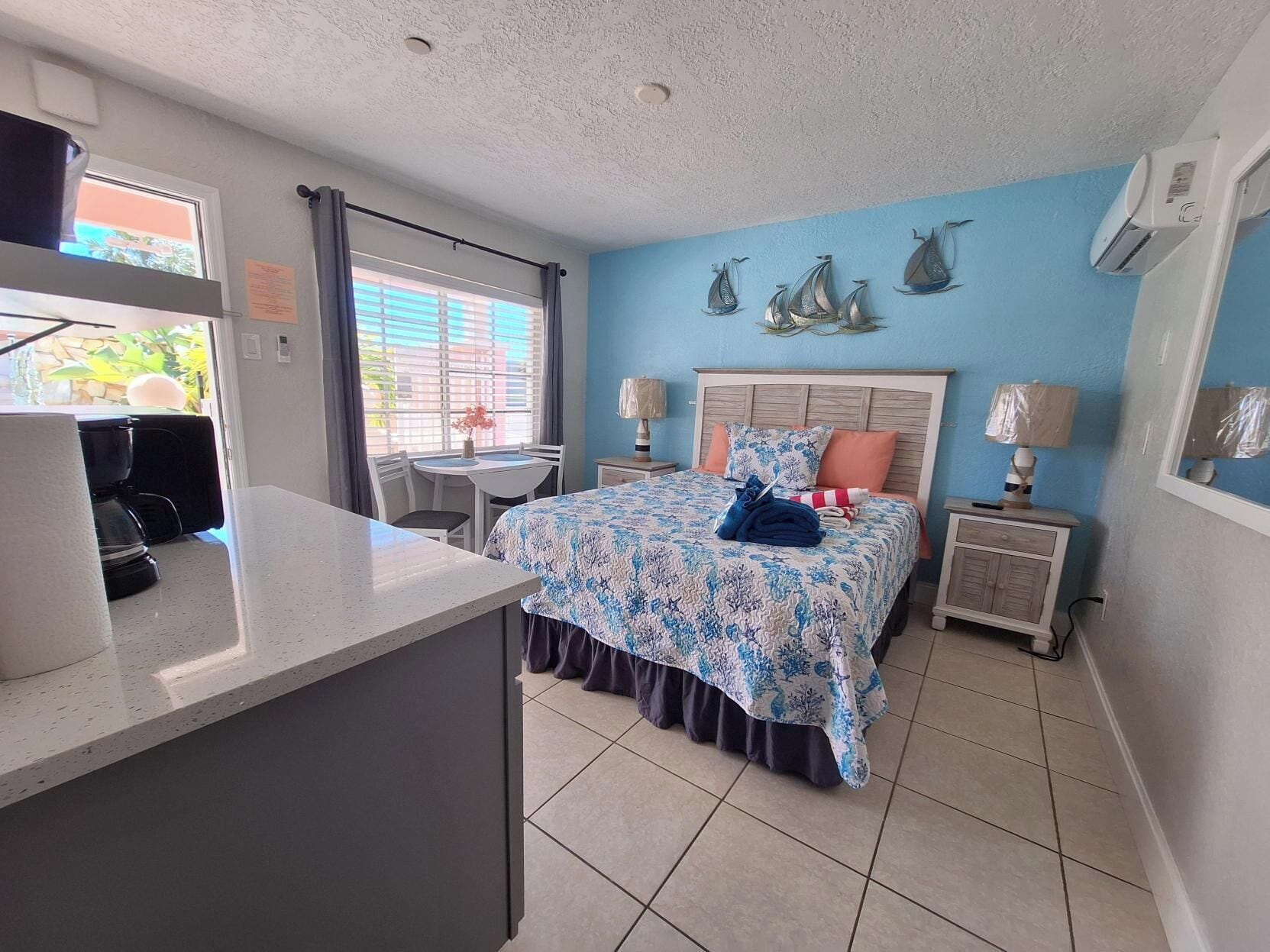 Studio | Free WiFi, bed sheets