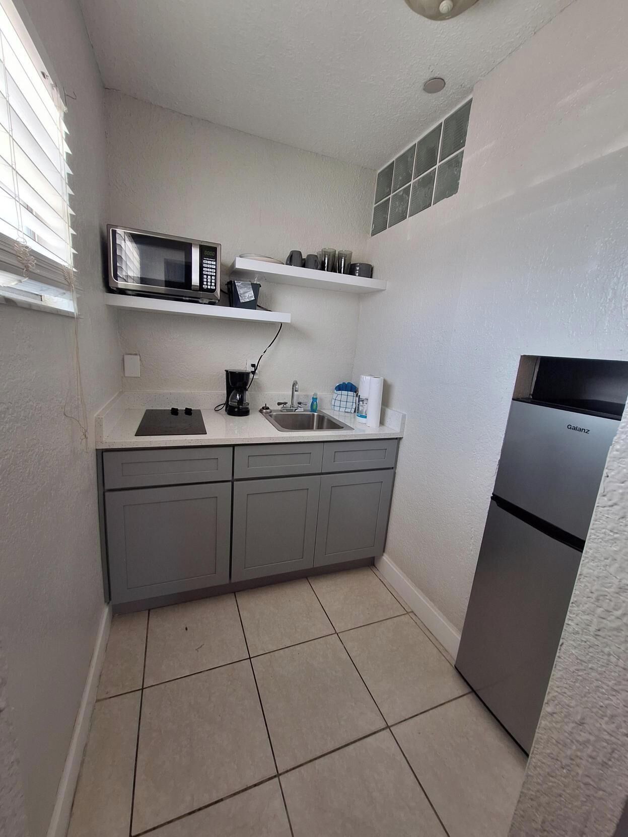 Photo - Blind Pass Resort Motel