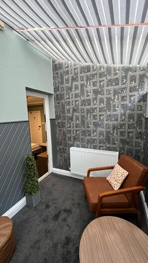 Quadruple Room, Ensuite (Double and Two Single Bed)