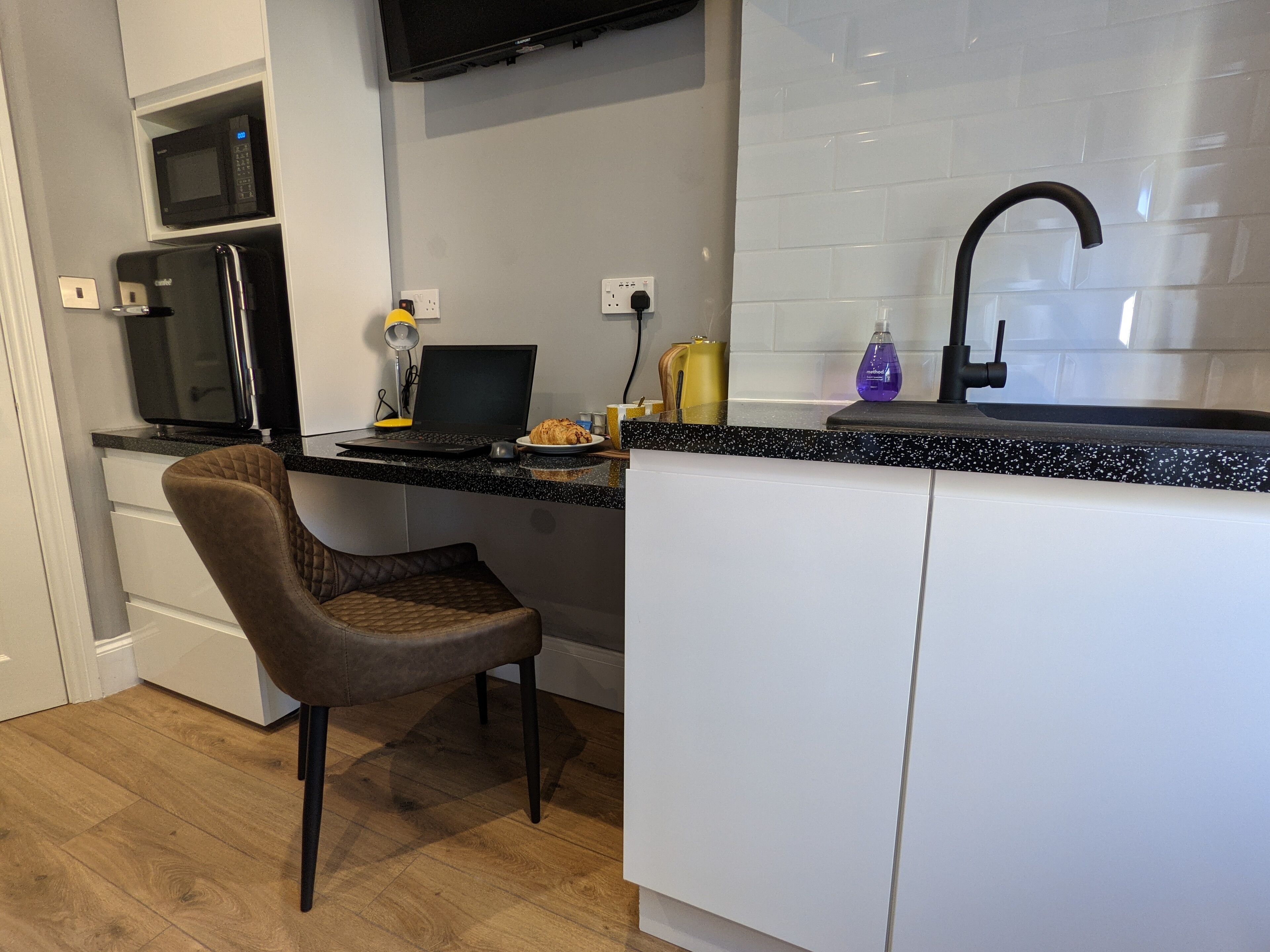 Estudio, baño privado (Studio Suite)