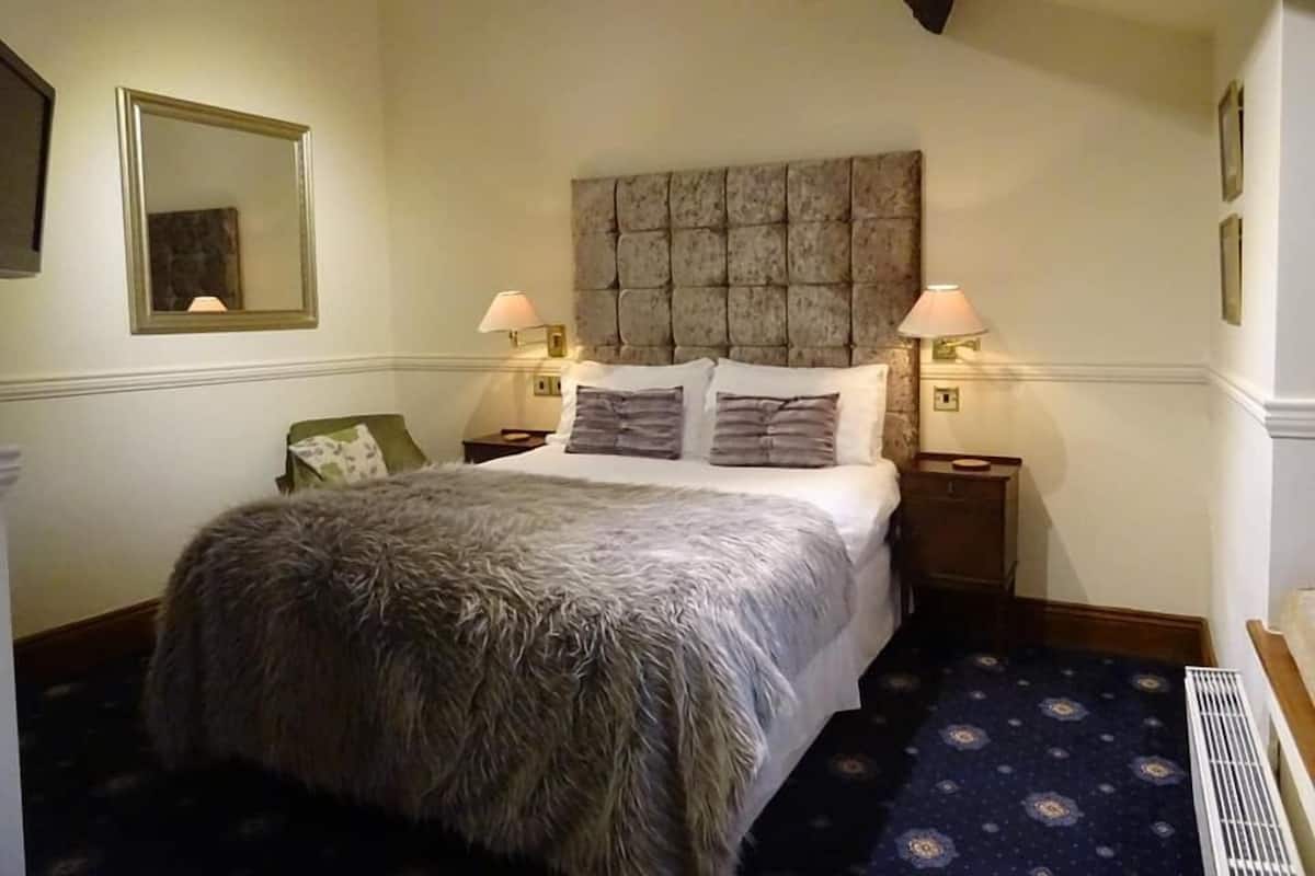 Doppelzimmer, mit Bad, Gartenblick