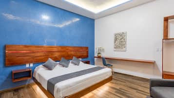 Caja de seguridad en la habitación, wifi gratis y ropa de cama