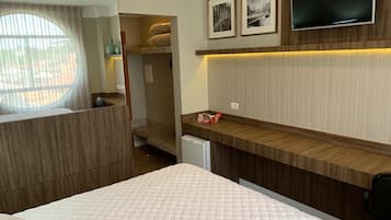 Quarto duplo premium, 1 cama King | Comodidades do quarto