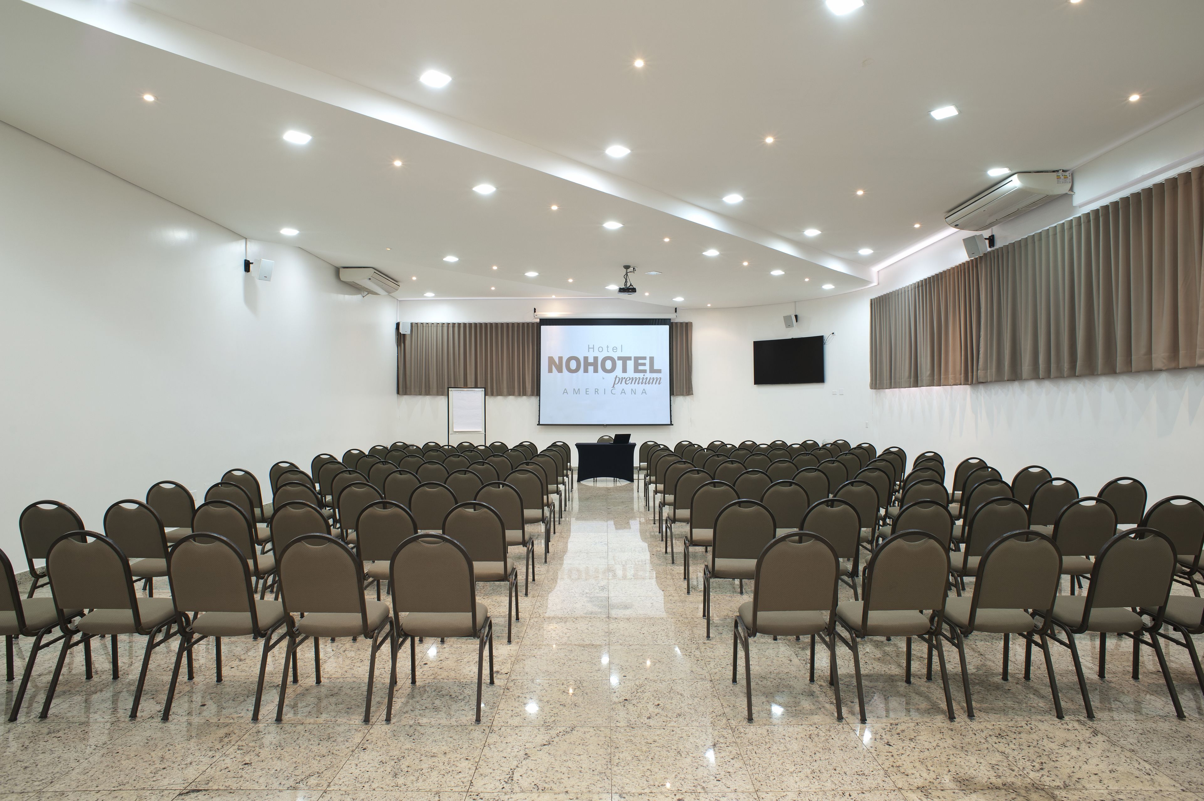 Foto - Hotel Nohotel Premium Americana