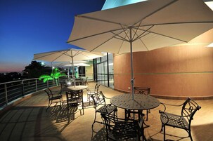 Se sirven desayunos, almuerzos y cenas