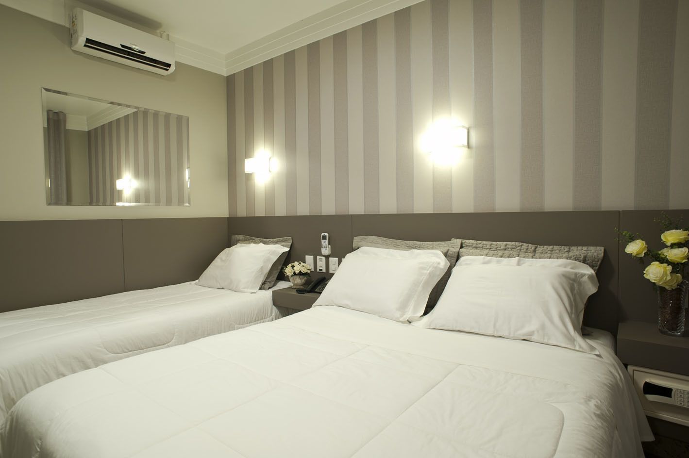 standard double or twin room | minibar, in-room safe, desk, free wifi