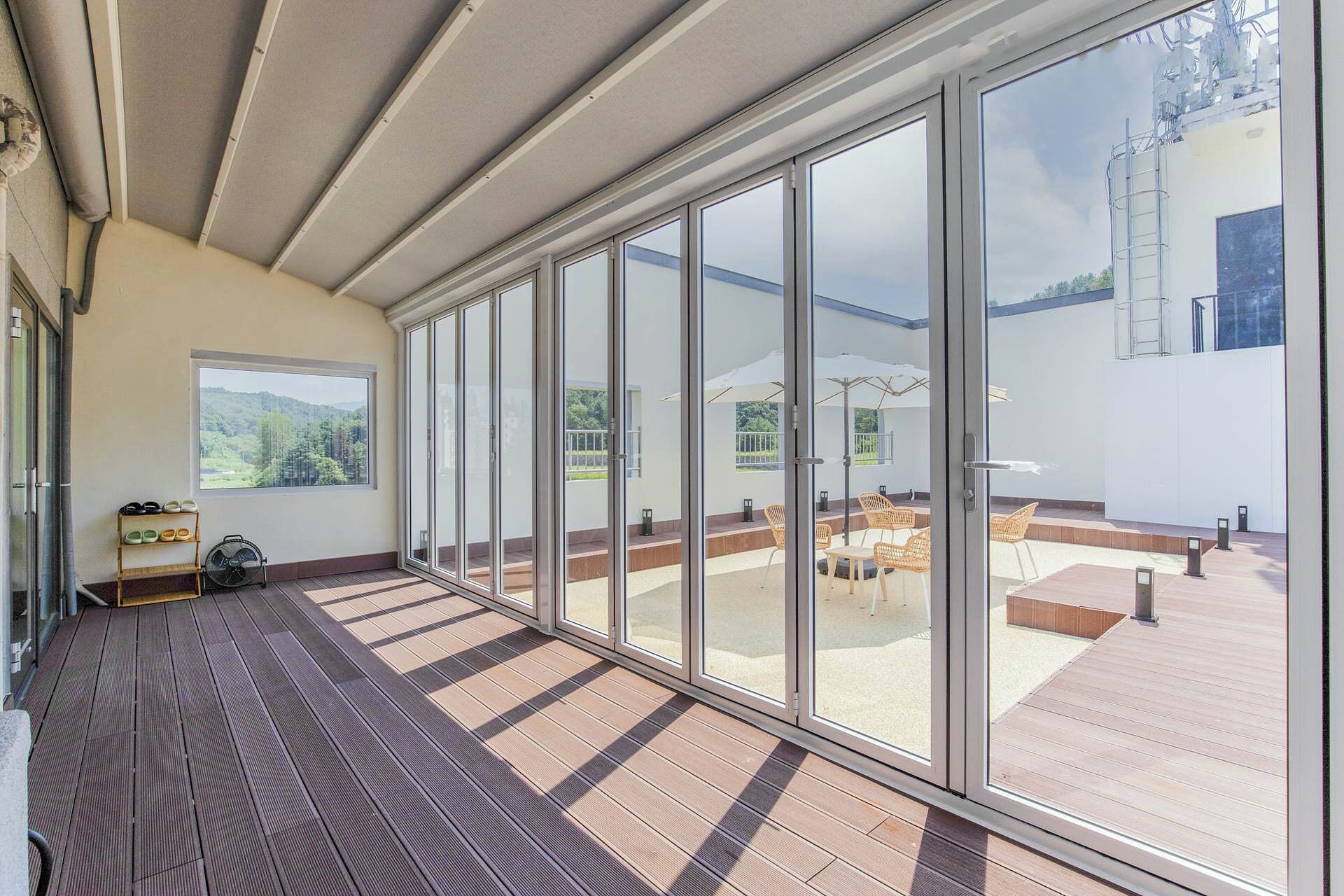 Family Room | Terrace/patio