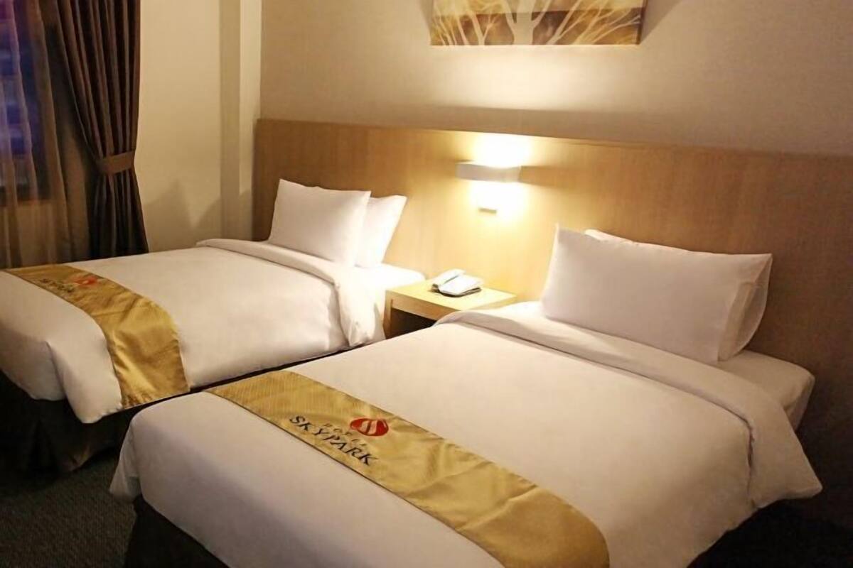 ตู้นิรภัยในห้องพัก, โต๊ะทำงาน, ห้องเก็บเสียง, Wi-Fi ฟรี