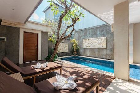 42-inch LCD TV with cable channels. The Light Exclusive Villas & SPA