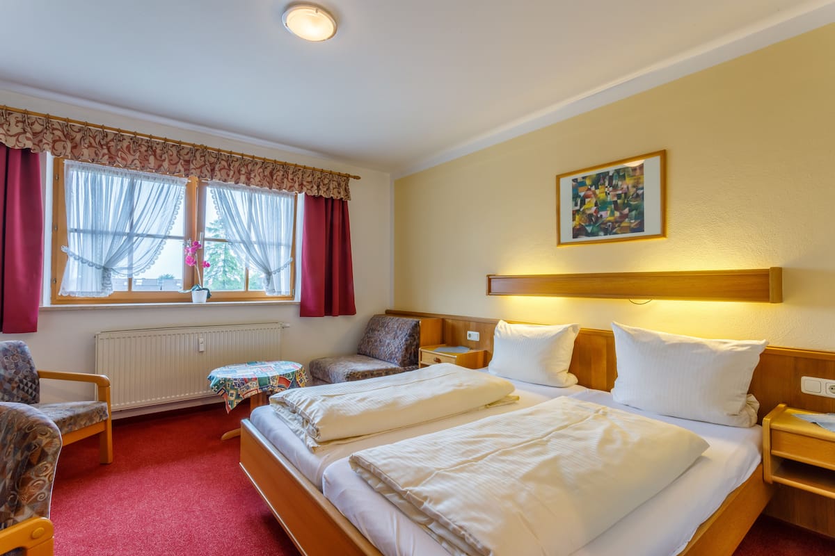 Hypo-allergenic bedding, blackout curtains, iron/ironing board