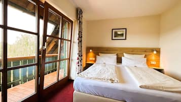 Bộ đồ giường kháng dị ứng, màn/rèm cản sáng, bàn ủi/dụng cụ ủi quần áo