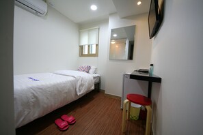 Skrivebord og wi-fi (inkludert)