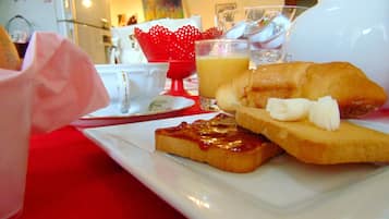 Free continental breakfast