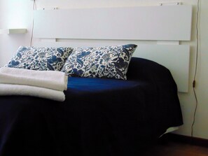 Double Room with Shared Bathroom | Rollaway beds, free WiFi