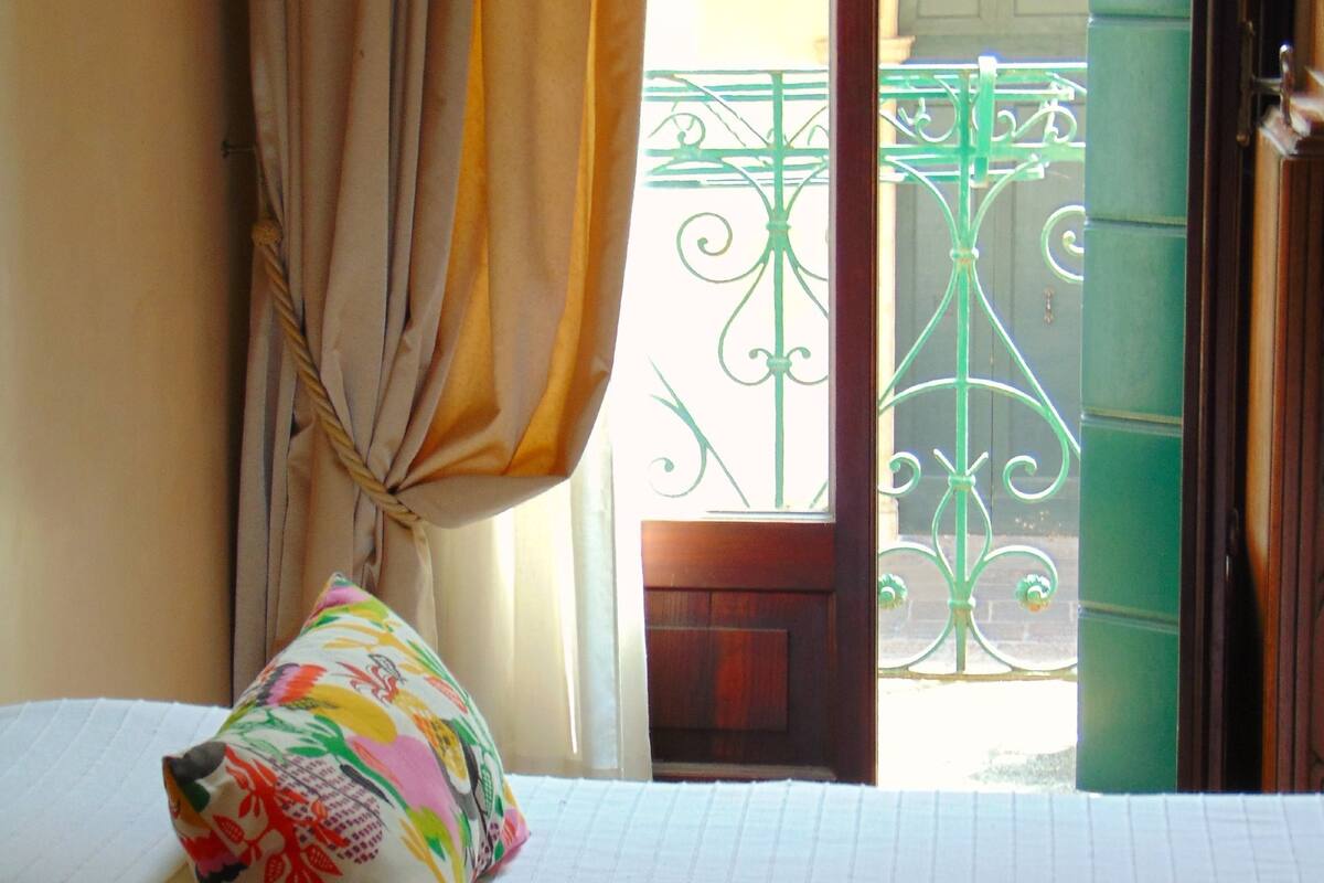 Triple Room with Shared Bathroom | Rollaway beds (surcharge), WiFi (free)