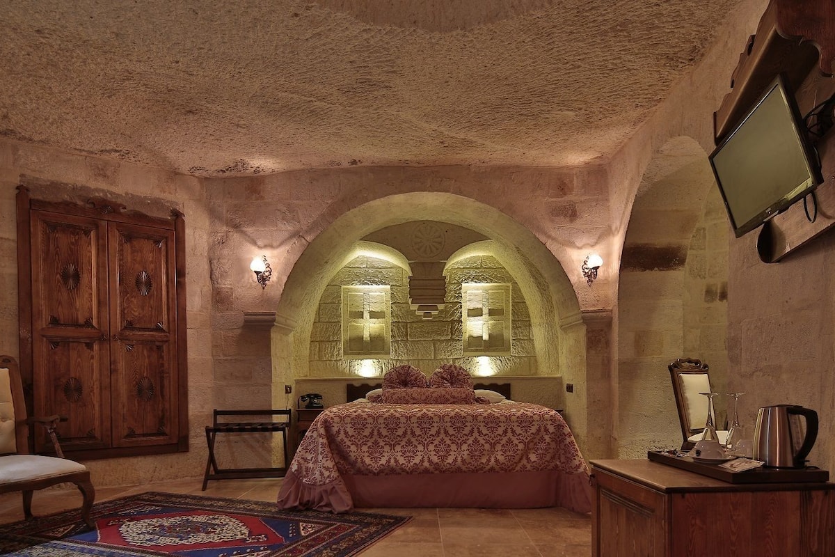 queen cave suite | view from room