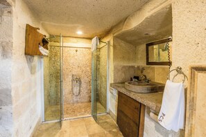 Standard Cave Room | Bathroom - Phocas Cave Suites - Special Class (Avanos)