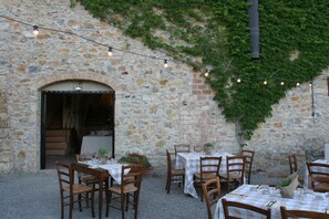Servei de restauració a l'aire lliure