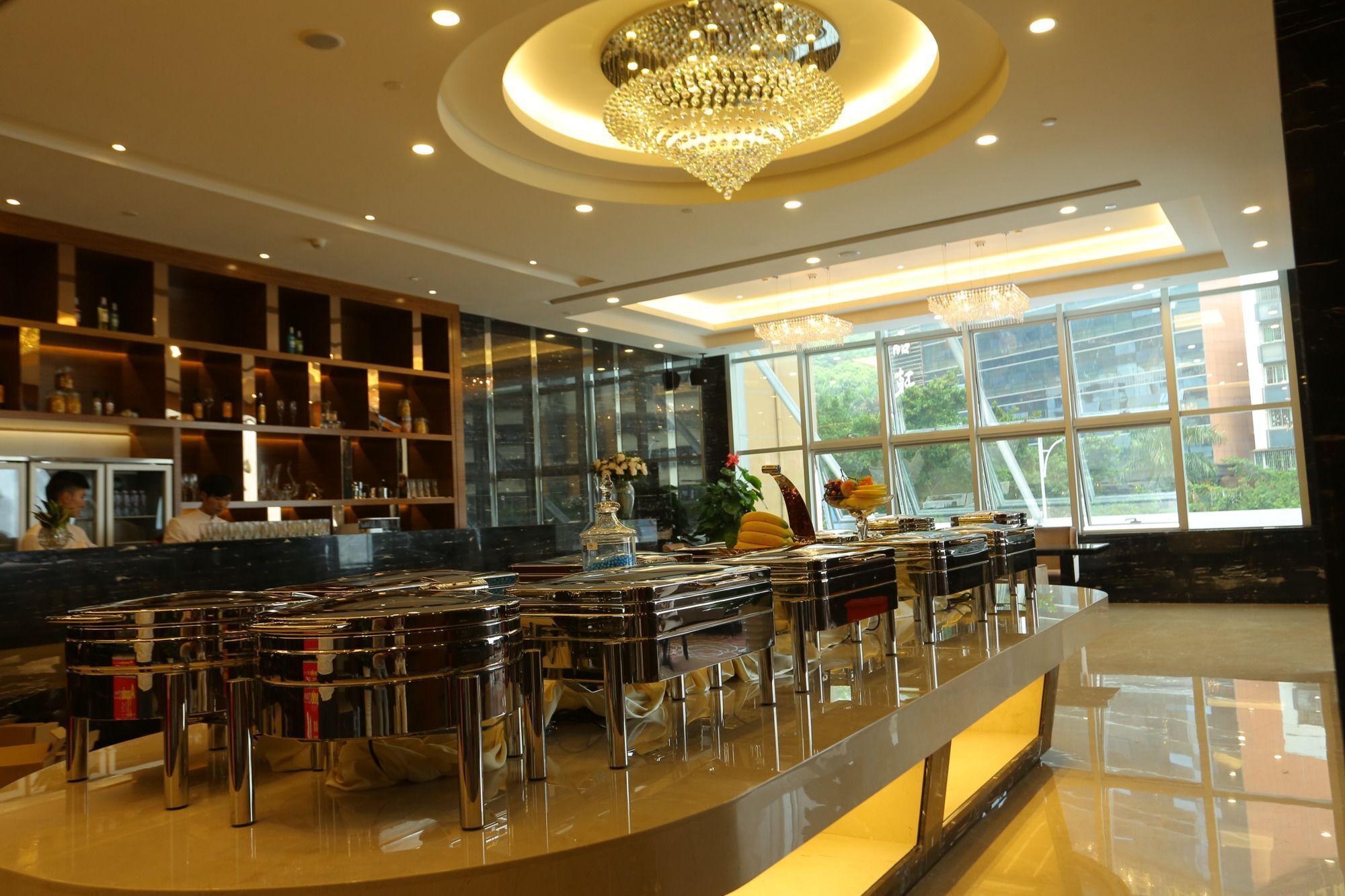 2 restaurantes: opção de café da manhã, almoço e jantar