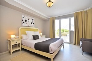 Standard Apartment, 4 Bedrooms, Terrace | Premium bedding, down duvets, memory-foam beds, in-room safe - Aparthotel Ola Blanca (Finestrat)
