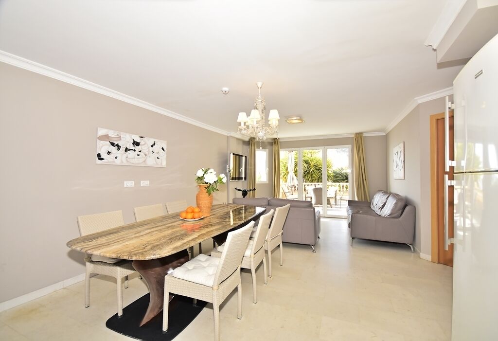 Standard Apartment, 4 Bedrooms, Terrace | Living area | 40-inch LED TV with satellite channels, TV