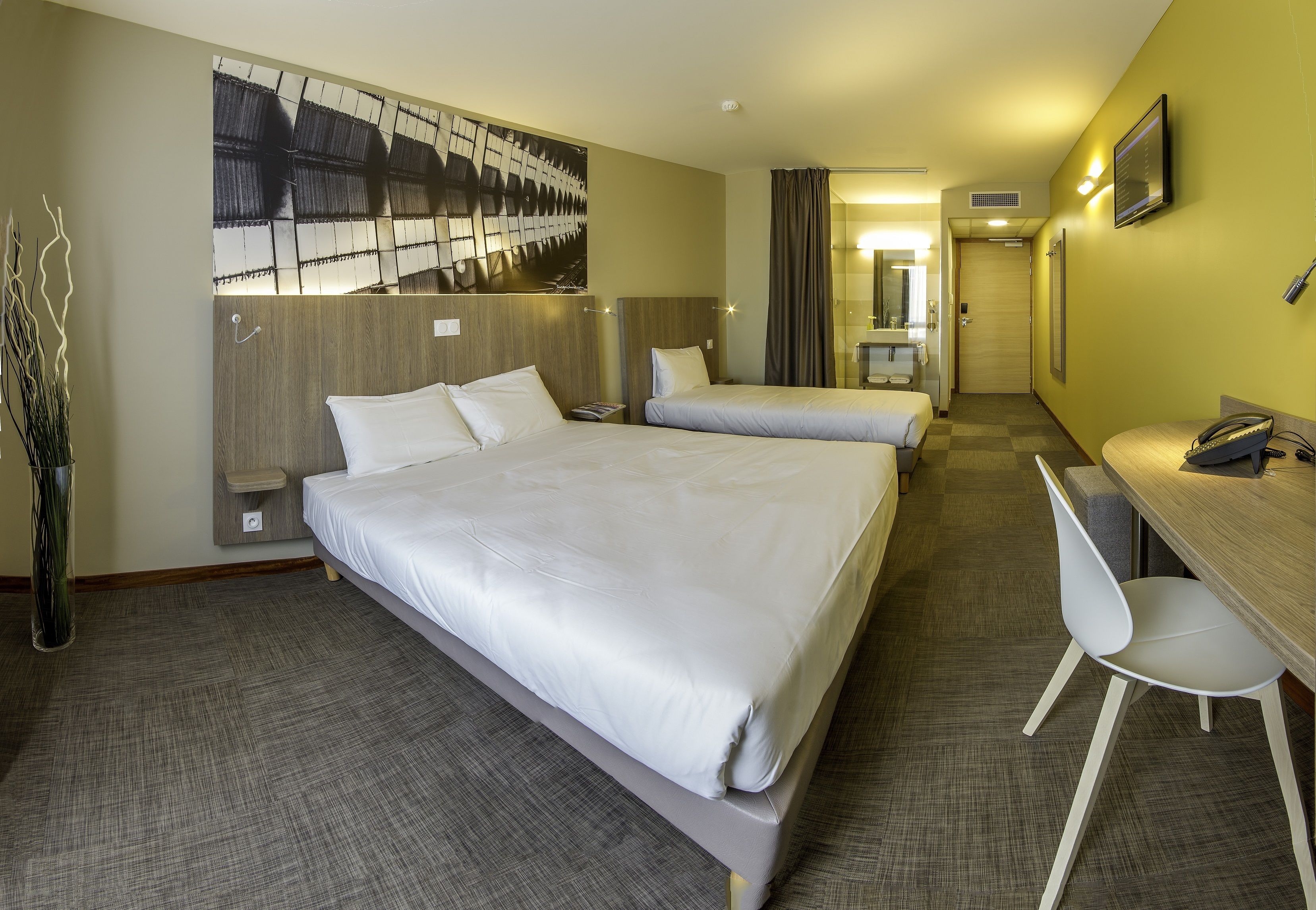 family room | in-room safe, desk, soundproofing, free wifi