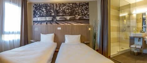 Chambre avec lits jumeaux