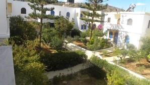 Property grounds - Villa Thalia (Agios Nikolaos)