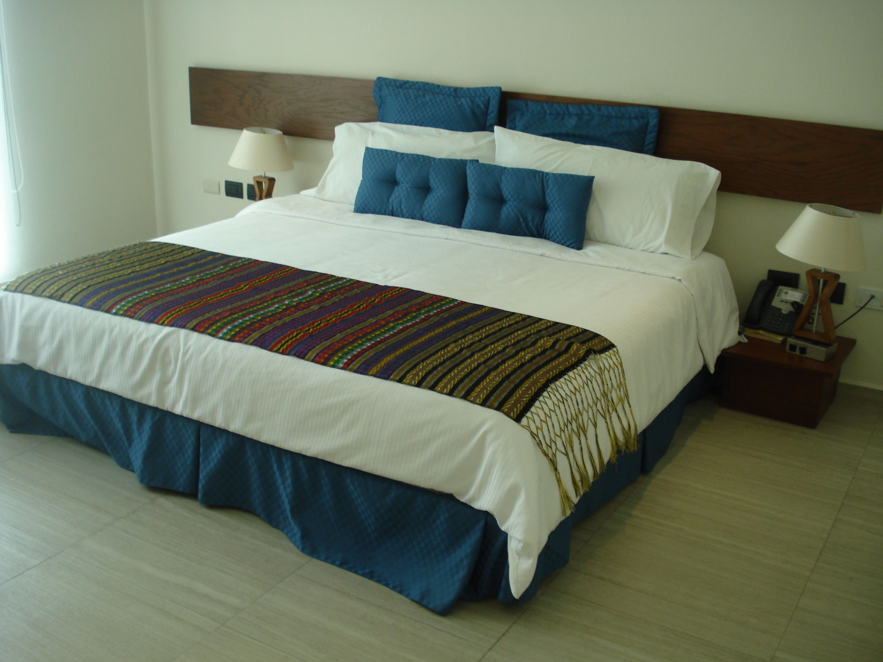single room | in-room safe, iron/ironing board, free wifi, bed sheets