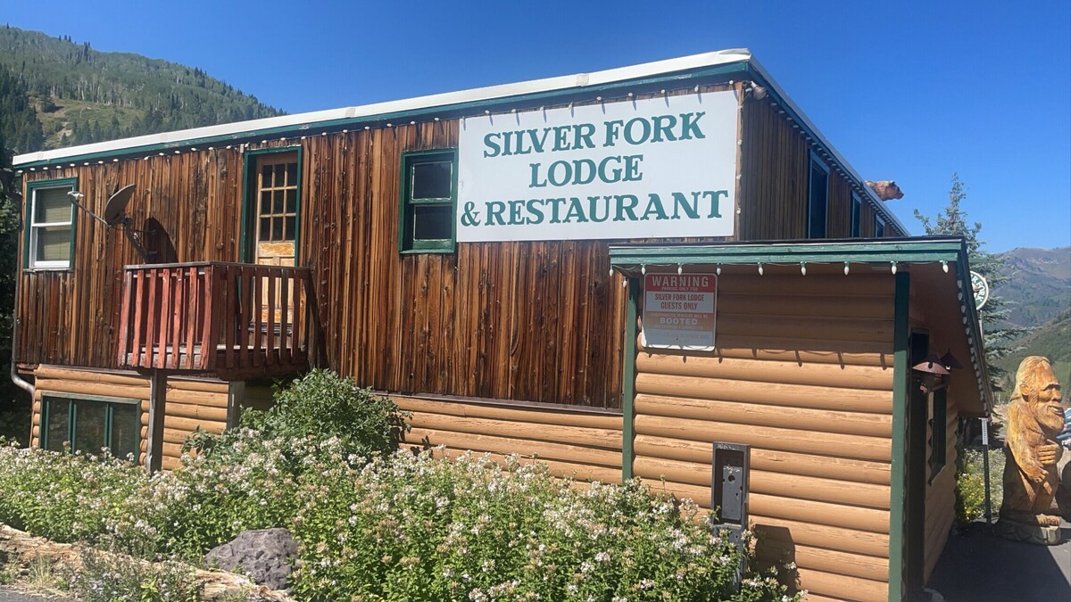 Exterior of the Silver Fork Lodge and Restaurant