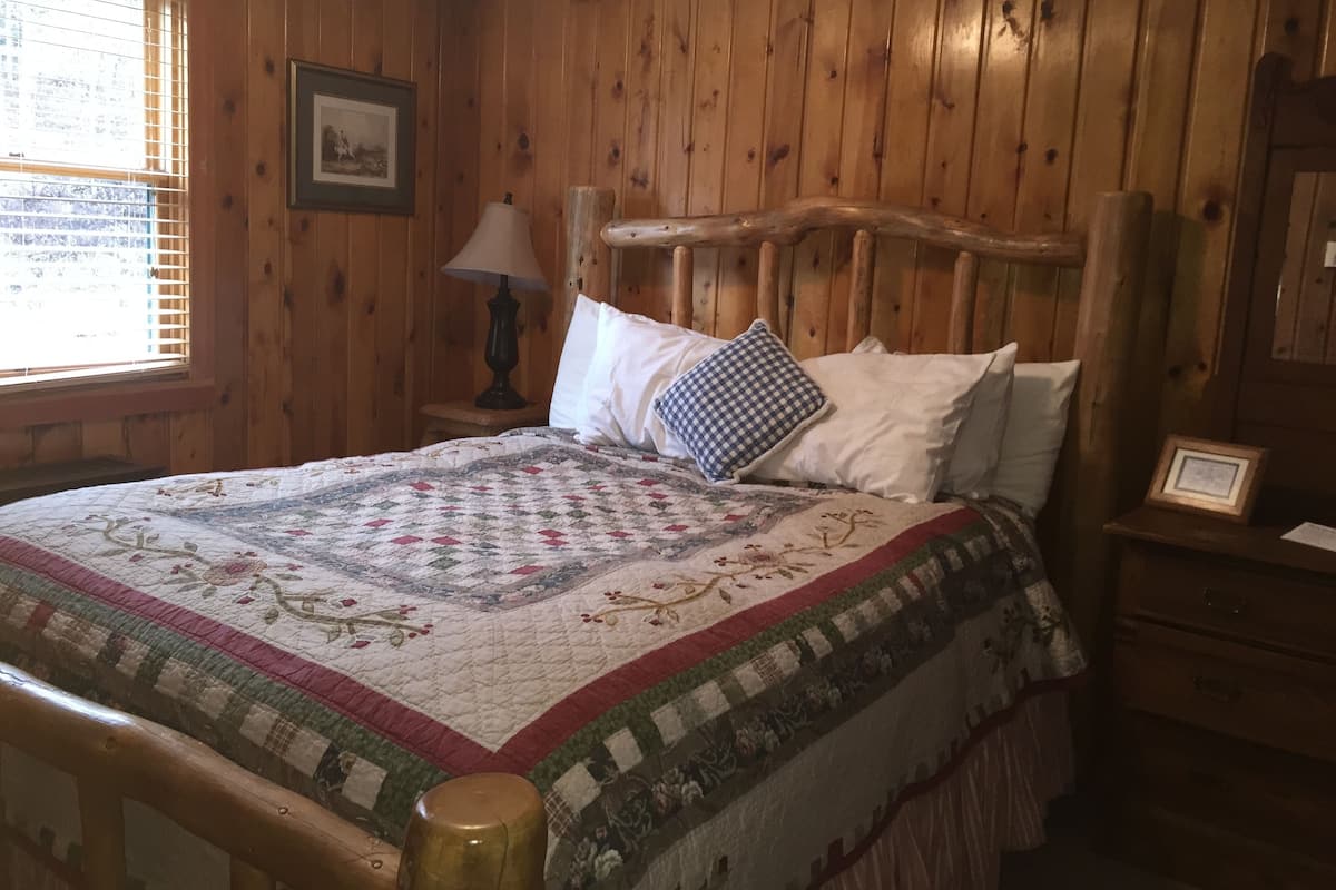 Individually decorated, individually furnished, iron/ironing board