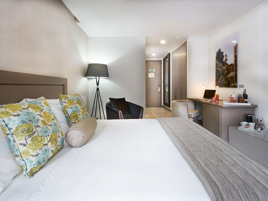 Peralatan tempat tidur premium, katil Select Comfort, bar mini