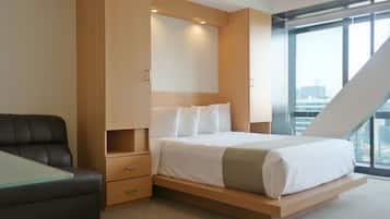 Standard Room | 1 bedroom, in-room safe, iron/ironing board, free WiFi