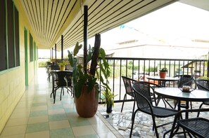 Daily continental breakfast for a fee - Moatoga Hotel (Apia)