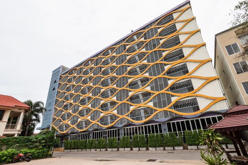 Curve Boutique Pattaya