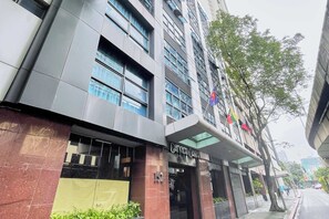 Exterior - Gervasia Hotel Makati (Makati)