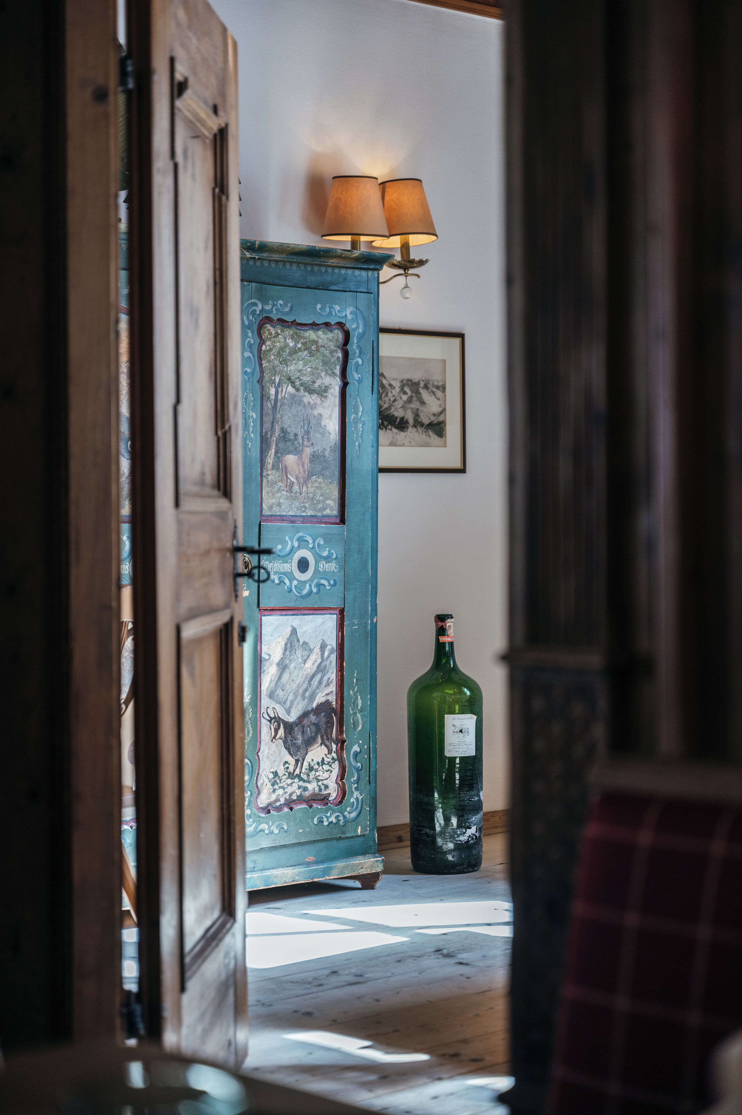 2 restaurants, regional cuisine