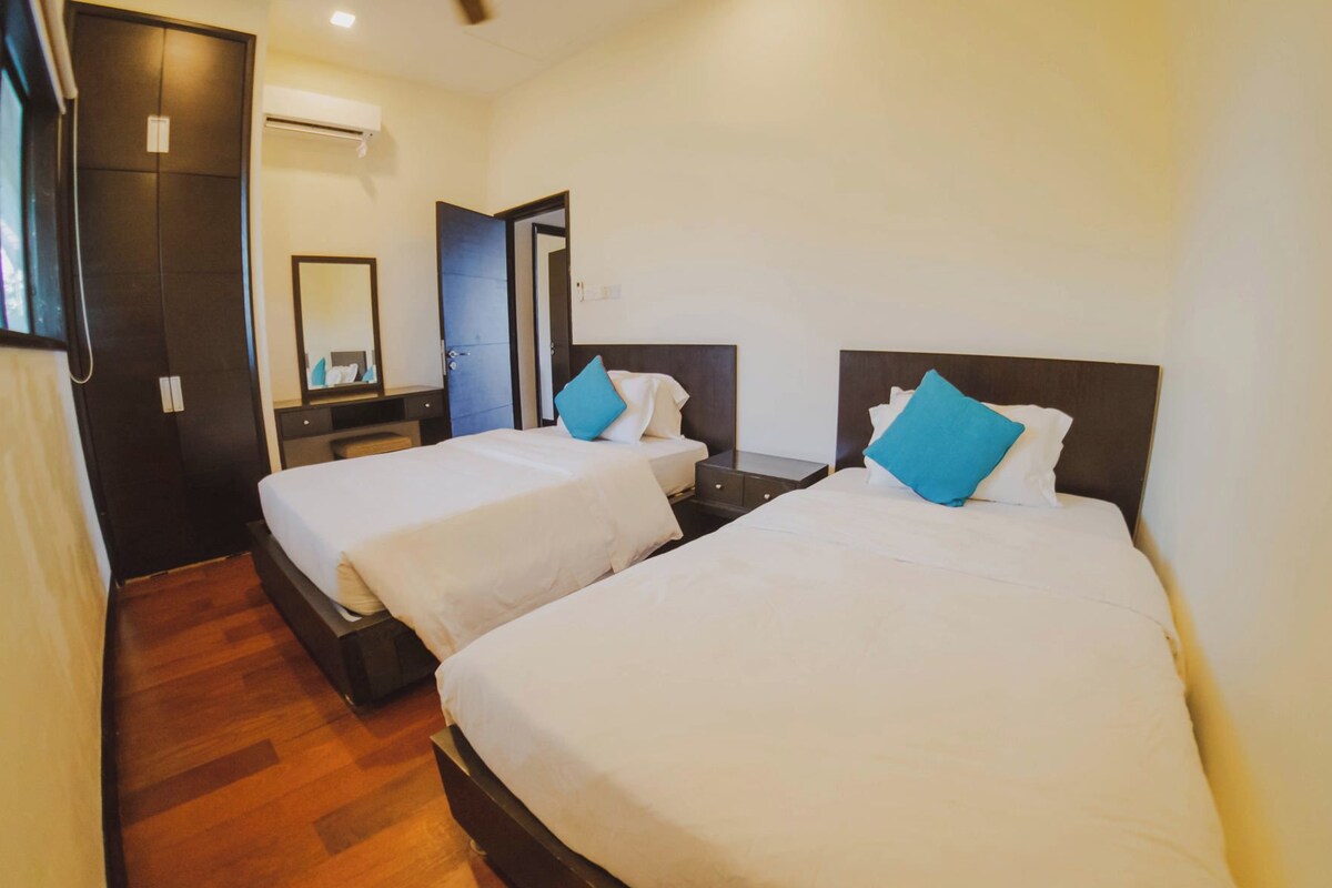 2 bedrooms, Frette Italian sheets, premium bedding, in-room safe