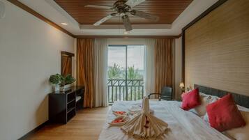 2 bedrooms, Frette Italian sheets, premium bedding, in-room safe