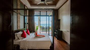 Villa, 2 Bedrooms, Beachfront (Pool) | 2 bilik tidur, cadar Frette Itali, peralatan tempat tidur premium
