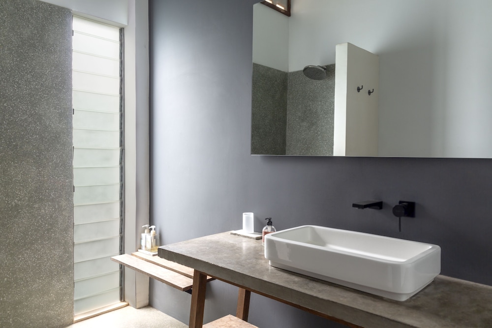 Pages Rooms Hotel by null