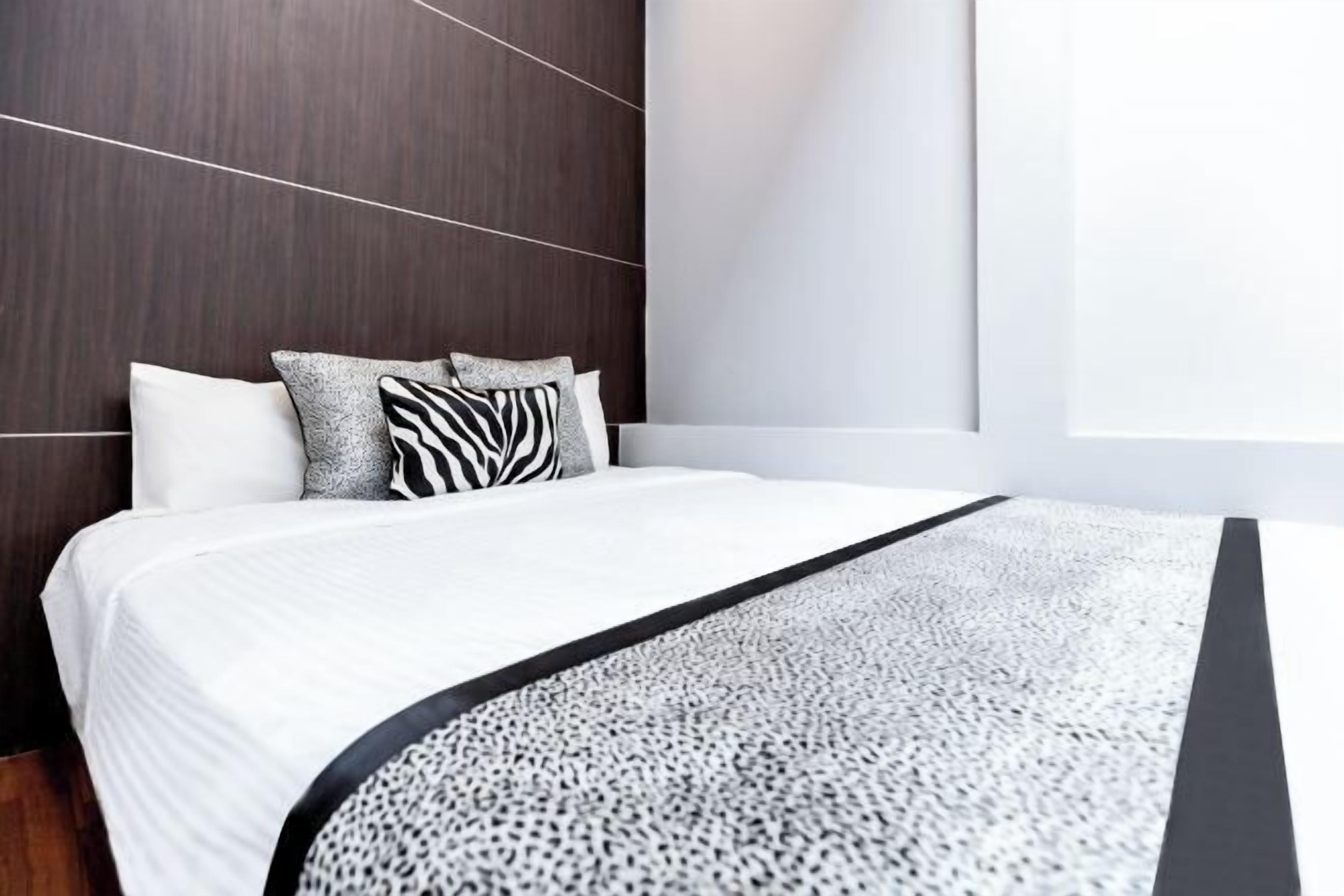 Coffres-forts dans les chambres, bureau