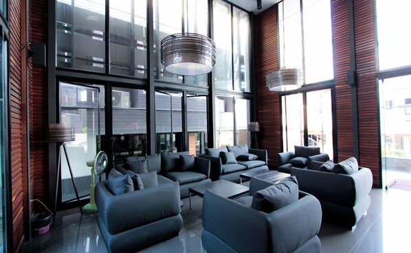 บริเวณ��นั่งเล่นที่ล็อบบี้