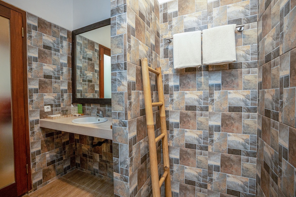 Sedasa Lodge & Cafe by null