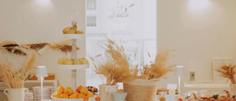 Gratis komplett frukost varje dag