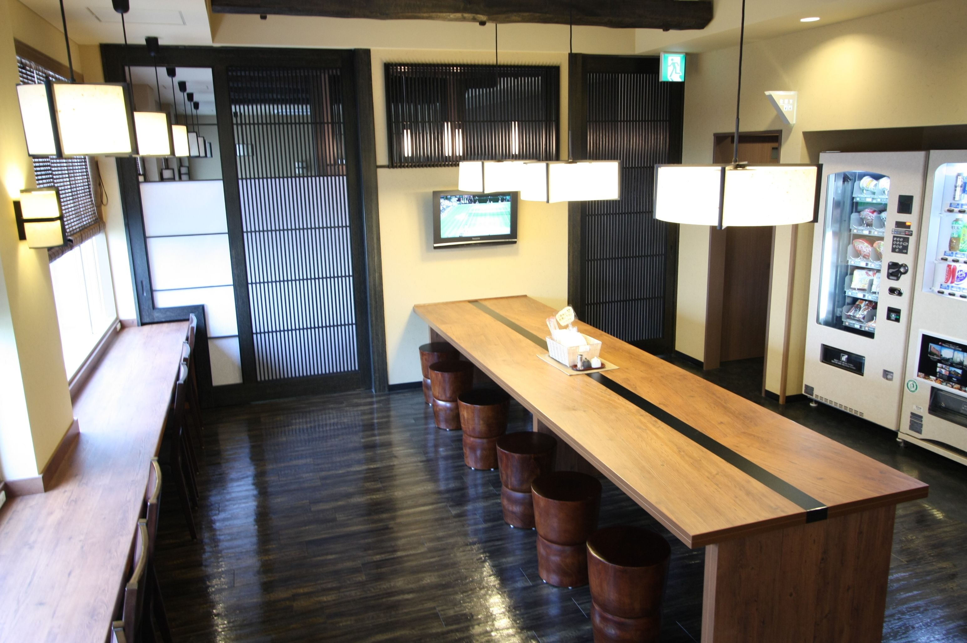 daily cooked-to-order breakfast (jpy 1460 per person)