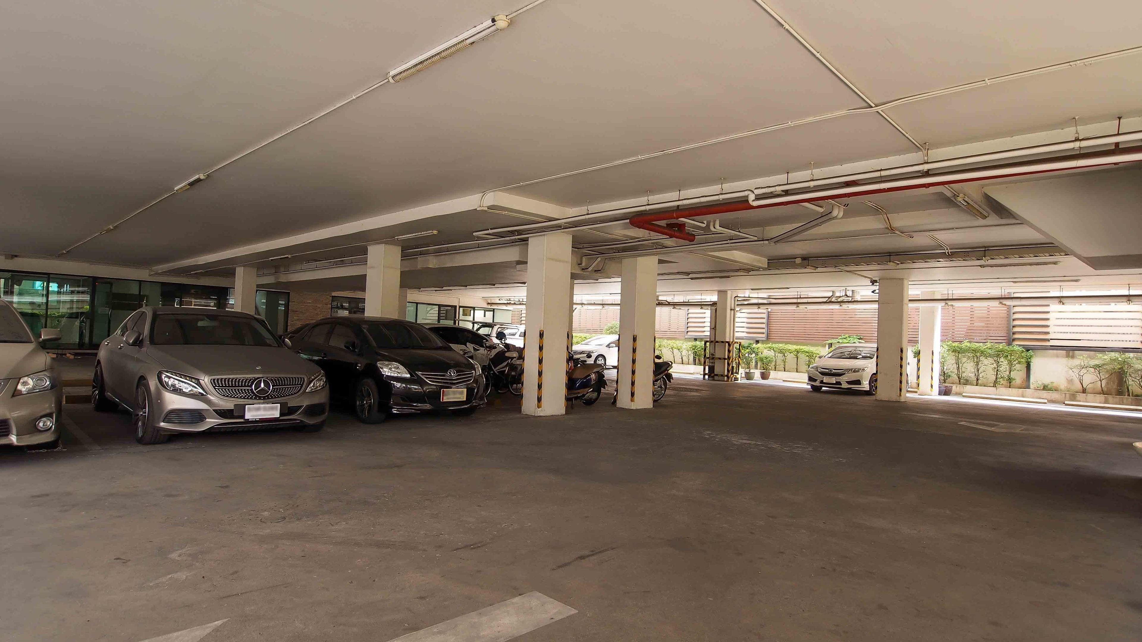 Photo - The Atrium Ratchada 13