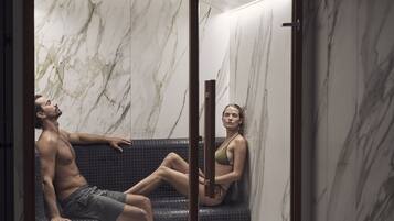 Sauna, hot tub, steam room, Turkish bath/hammam, body treatments