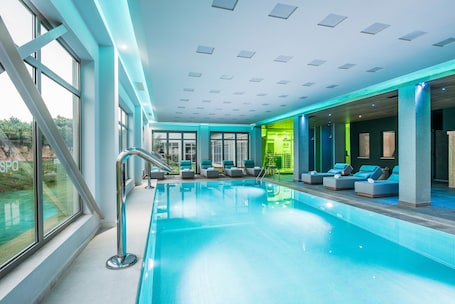 Sauna, hot tub, steam room, Turkish bath/hammam, body treatments. Stella Village Seaside Hotel