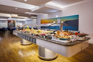 Breakfast and dinner served, Portuguese cuisine